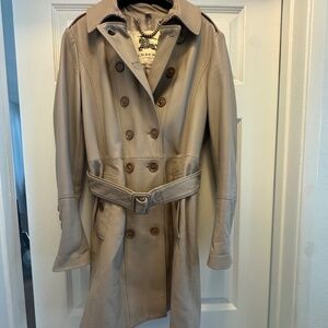 Burberry 100% Lambskin Leather Trench Coat – Taupe, Size 8 (Made in Italy)
